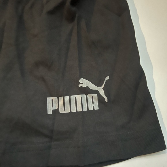 Puma Men's Classic Black Tee - Picture 6 of 6